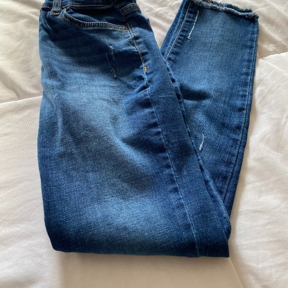 Jeans - Picture 2 of 4